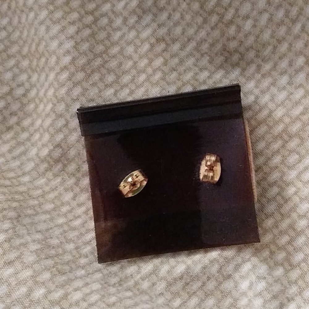 Vintage small white and gold round Earrings - Picture 2 of 2